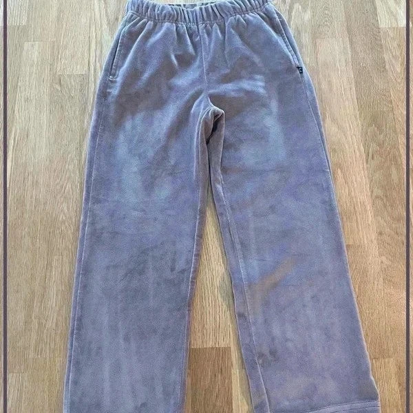 Calça menina – Bekkin – Veludo – Tamanho 6 anos – Muito bom estado – photo 2